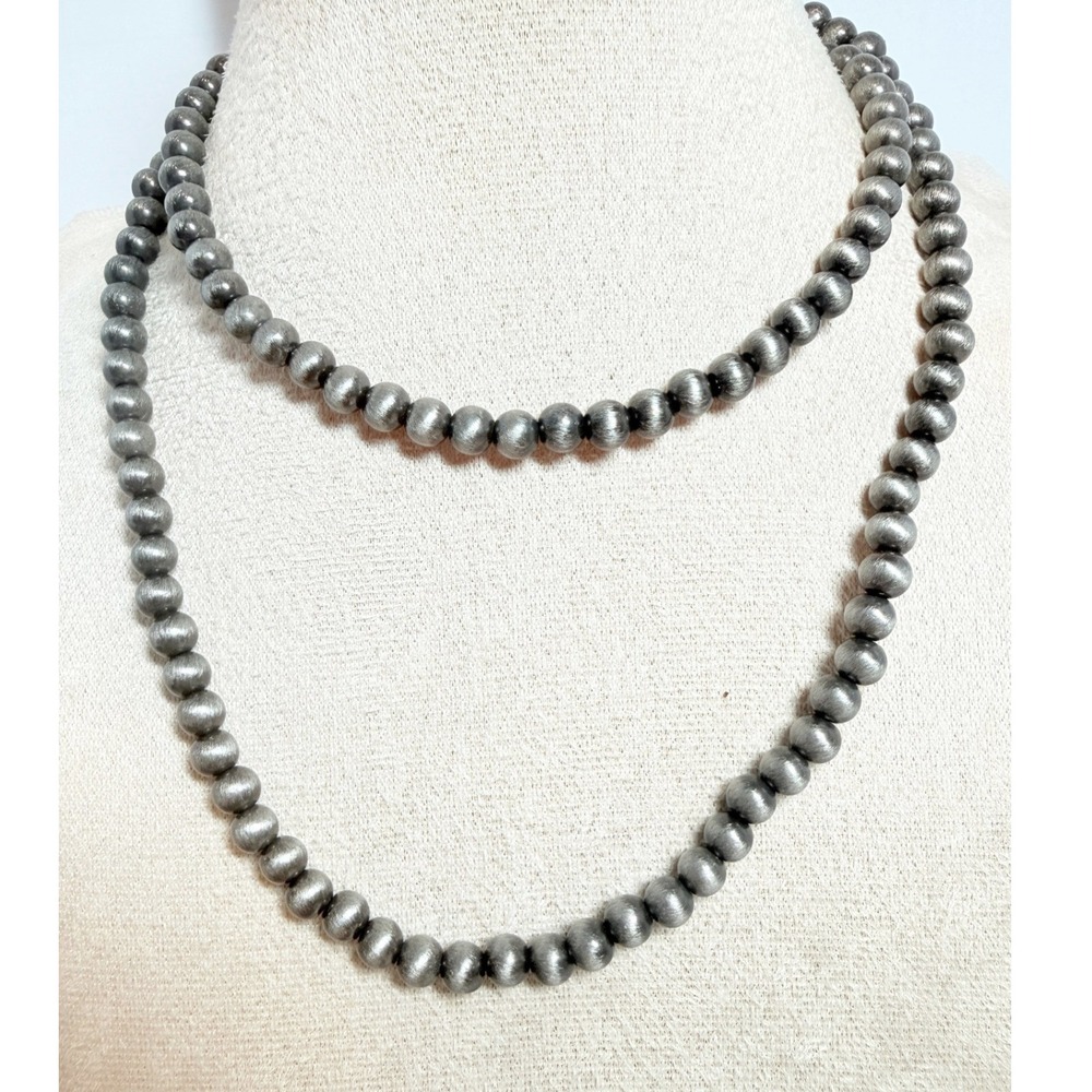 Icon Collection Burnished Silver Tone Beaded Necklace Southwestern Style 28–31"